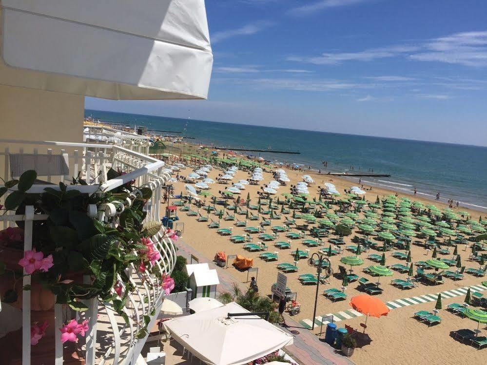 Hotel Bellariva Lido di Jesolo Zewnętrze zdjęcie